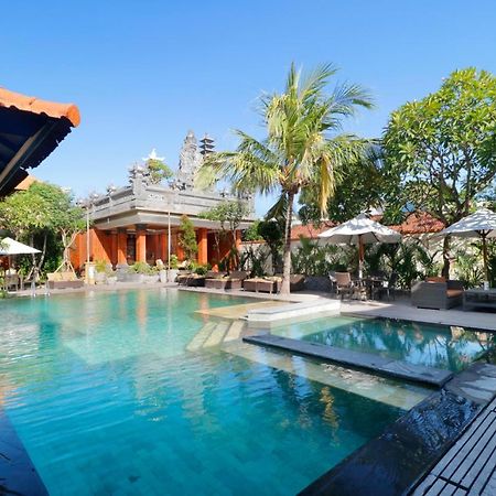 Adi Dharma Hotel Legian Екстер'єр фото