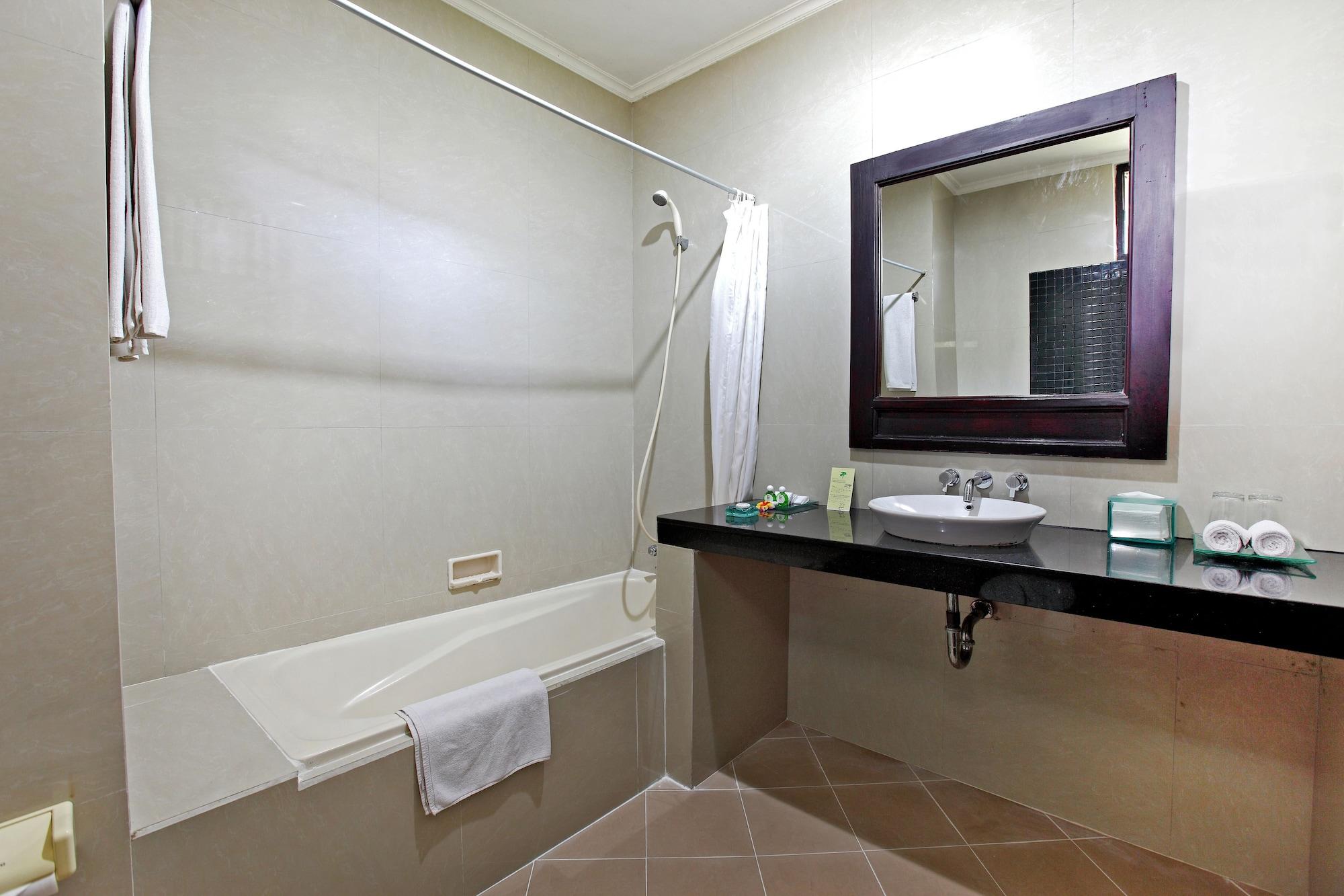 Adi Dharma Hotel Legian Екстер'єр фото
