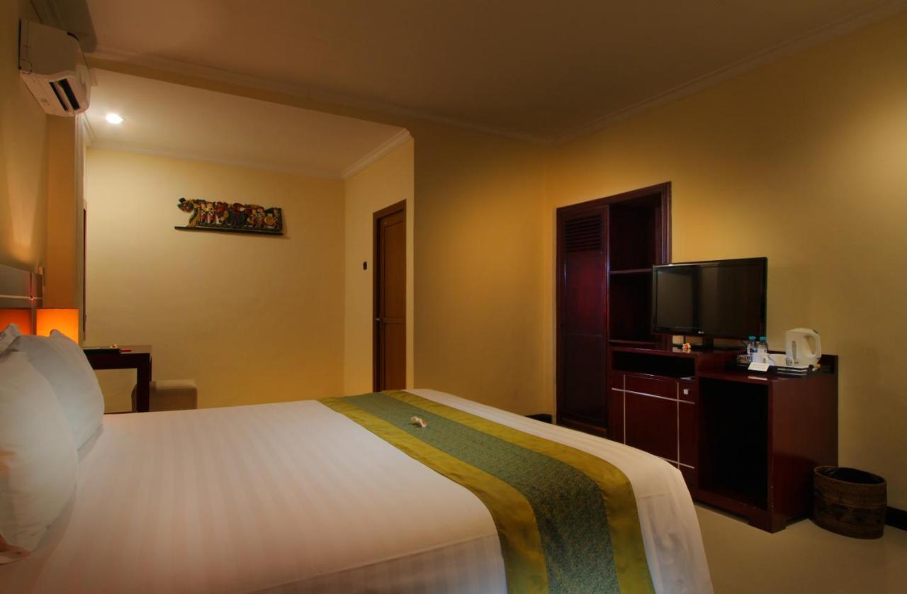 Adi Dharma Hotel Legian Екстер'єр фото