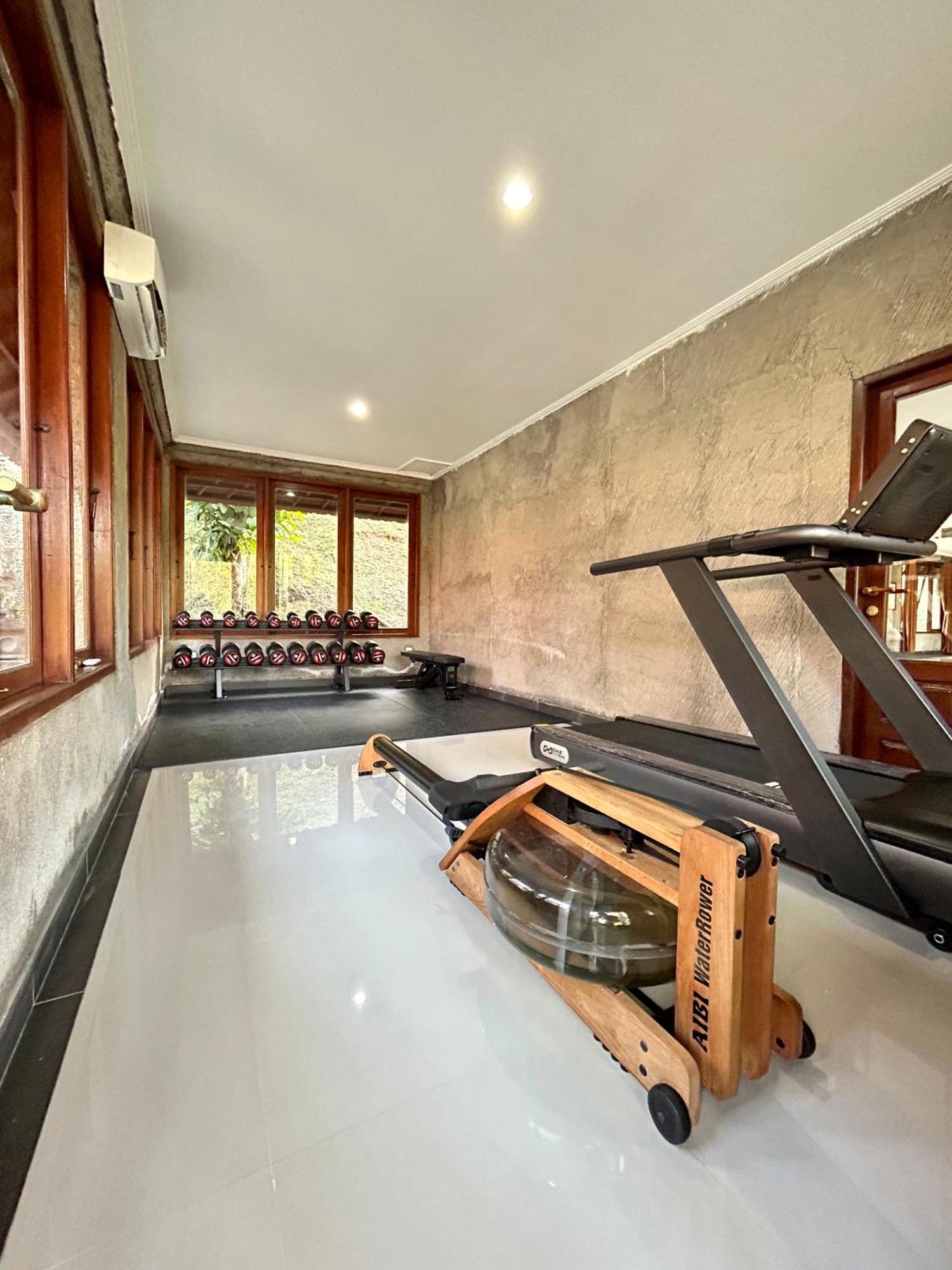 Adi Dharma Hotel Legian Екстер'єр фото