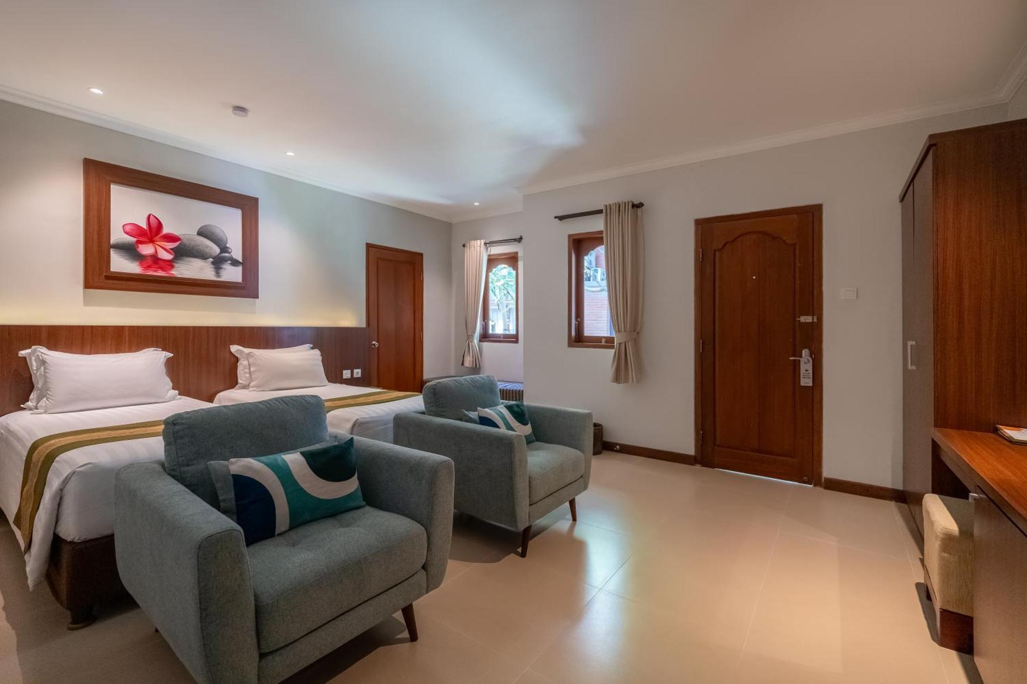 Adi Dharma Hotel Legian Екстер'єр фото