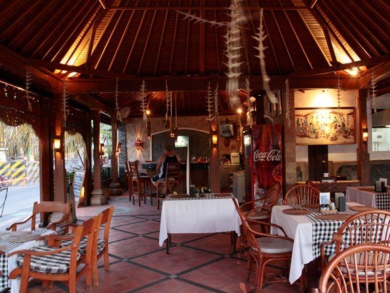 Adi Dharma Hotel Legian Екстер'єр фото