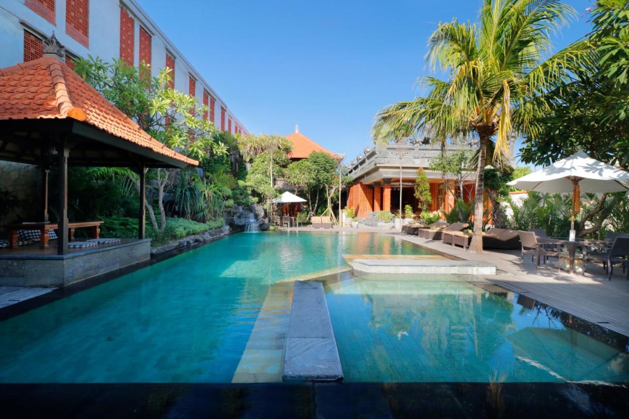Adi Dharma Hotel Legian Екстер'єр фото