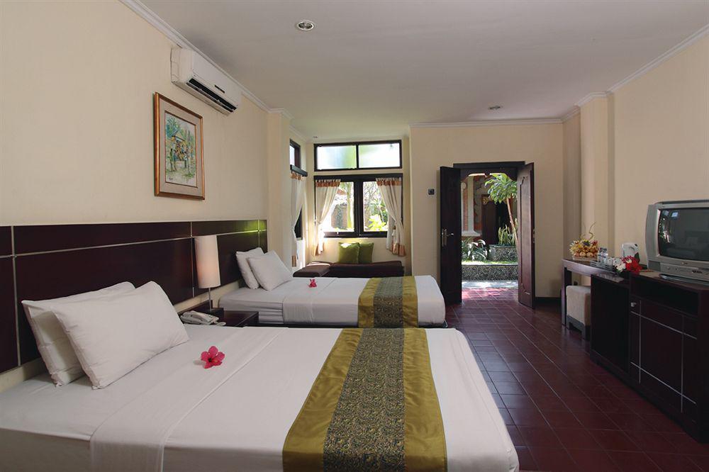 Adi Dharma Hotel Legian Екстер'єр фото